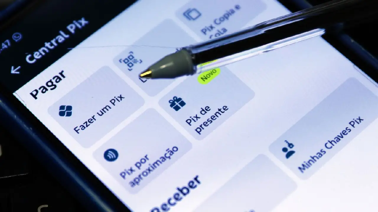 Banco Central estuda interligar Pix com sistemas de outros países