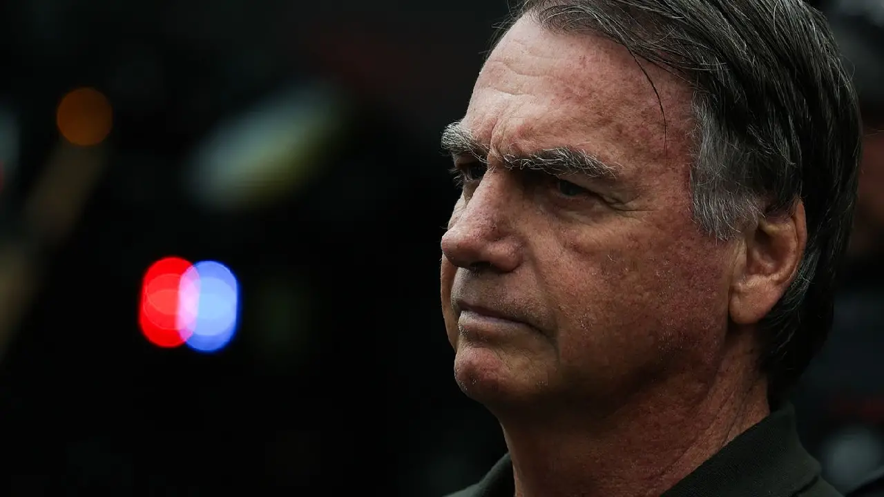 Bolsonaro pede ao STF para se consultar com a nora, que é dentista