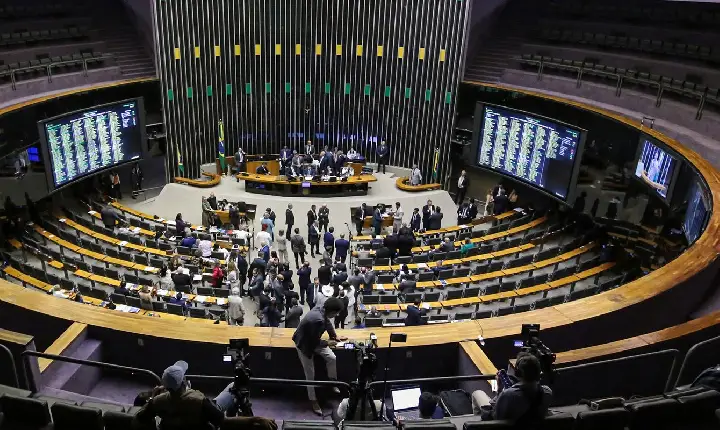 Câmara inicia análise de projeto sobre exploração de minerais críticos