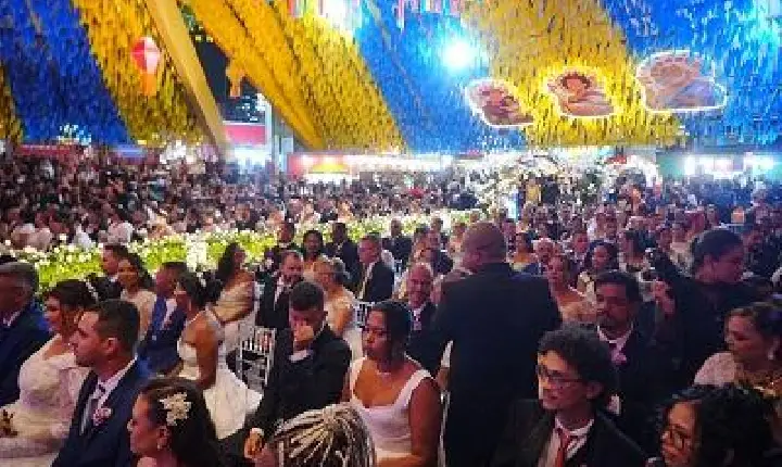 Casamento Coletivo emociona público e celebra o amor n’O Maior São João do Mundo