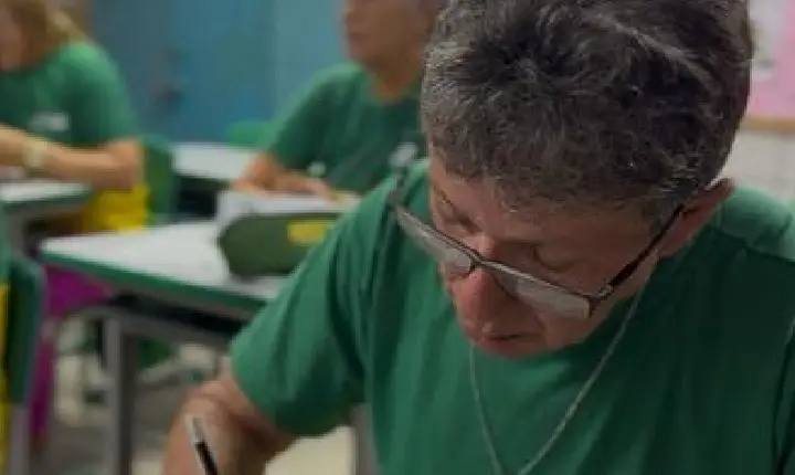 Com três milhões de visualizações, vídeo de estudantes da EJA viraliza nas redes sociais e estimula procura por matrículas na modalidade