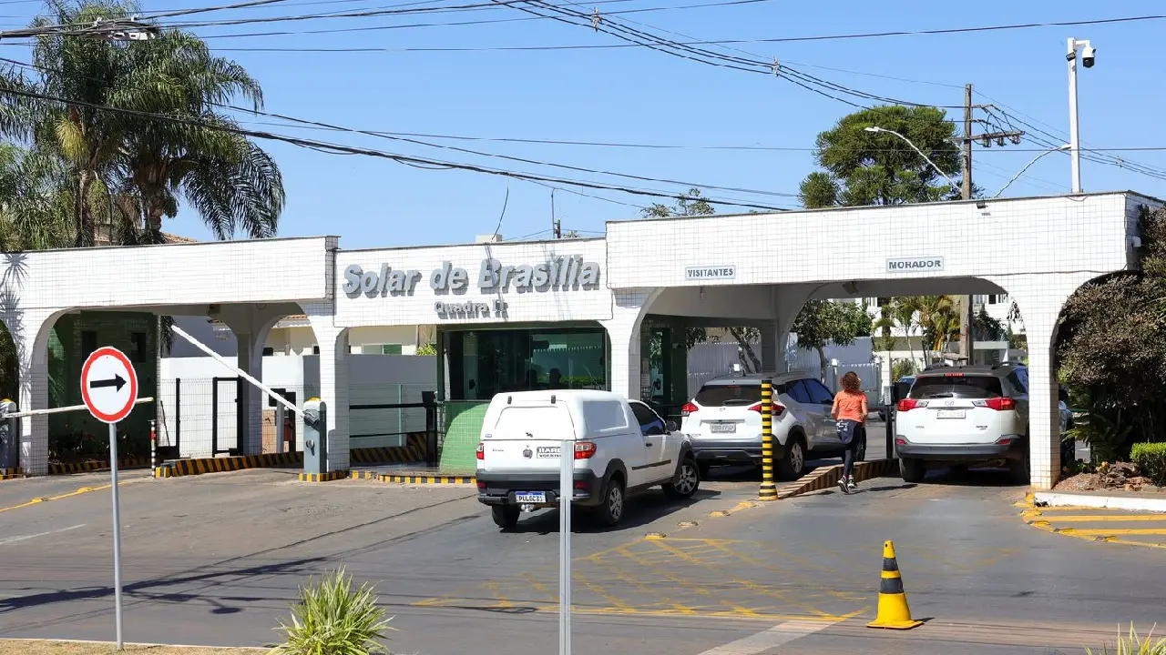 Defesa de Bolsonaro pede a Moraes que prorrogue prisão domiciliar