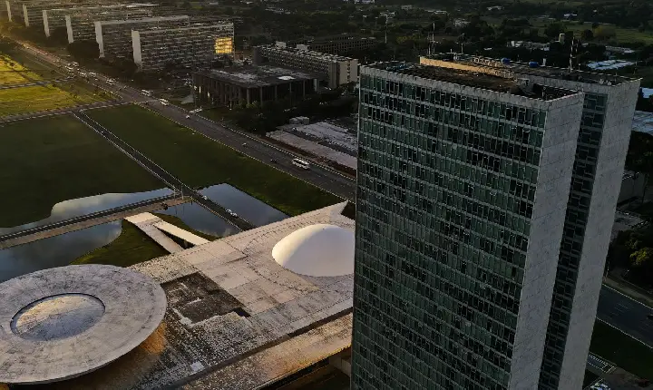 Eleições 2026: saiba quais são as atribuições de senadores e deputados