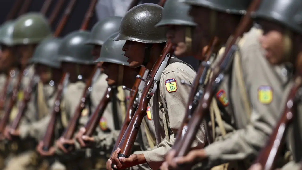 Exército mantém patrulha de fronteiras mesmo com bloqueio do orçamento