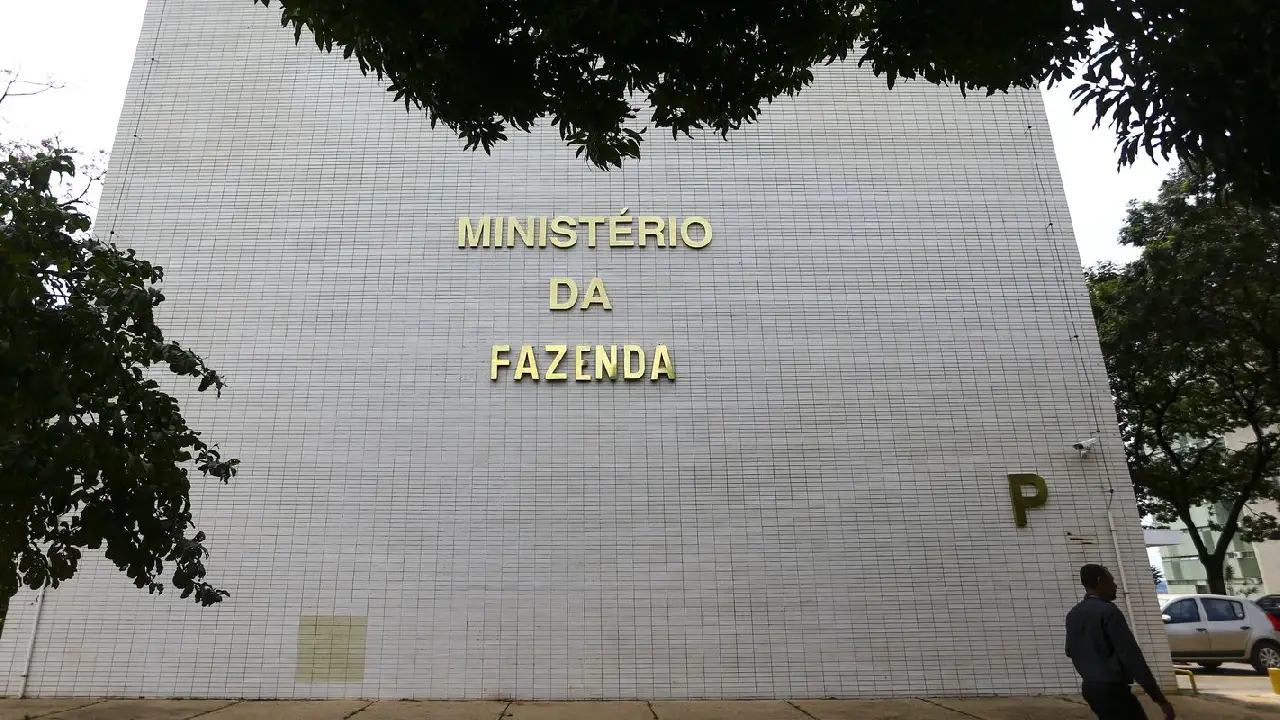 Fazenda alerta sobre falso site do Novo Desenrola