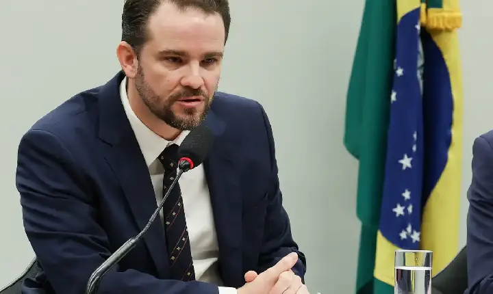 Financiador do filme Dark Horse recebeu dinheiro do crime organizado