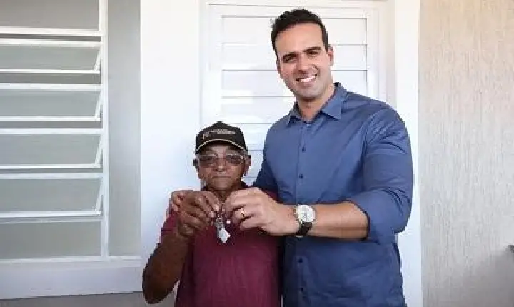 Governador Lucas Ribeiro entrega Cidade Madura de Catolé do Rocha e assina ordem de serviço do Centro Poliesportivo de São Bento