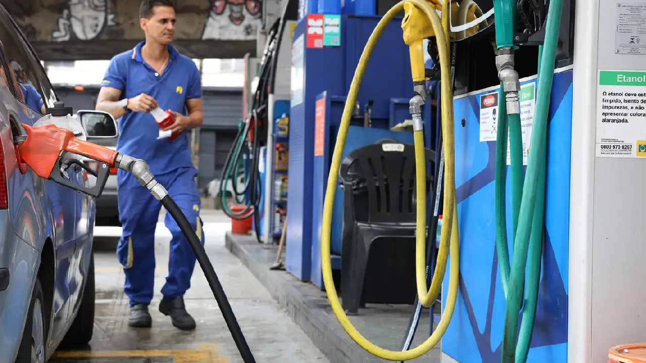 Governo abre crédito de R$ 550 milhões para subsidiar diesel