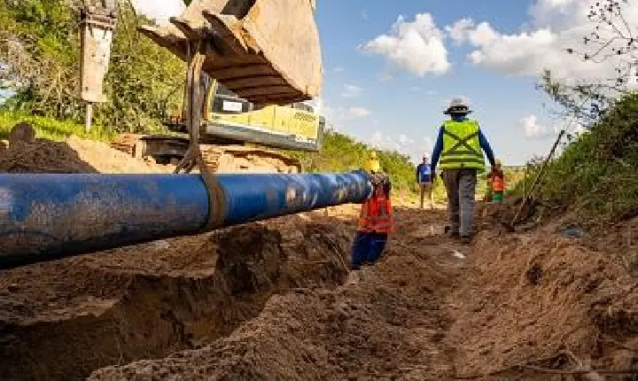 Governo realiza obra de adutora na região do Brejo e reforça o abastecimento de água em mais seis municípios