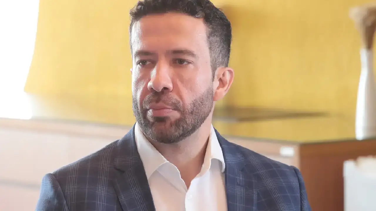 Janones poderá ter alta em 48 horas, diz boletim médico
