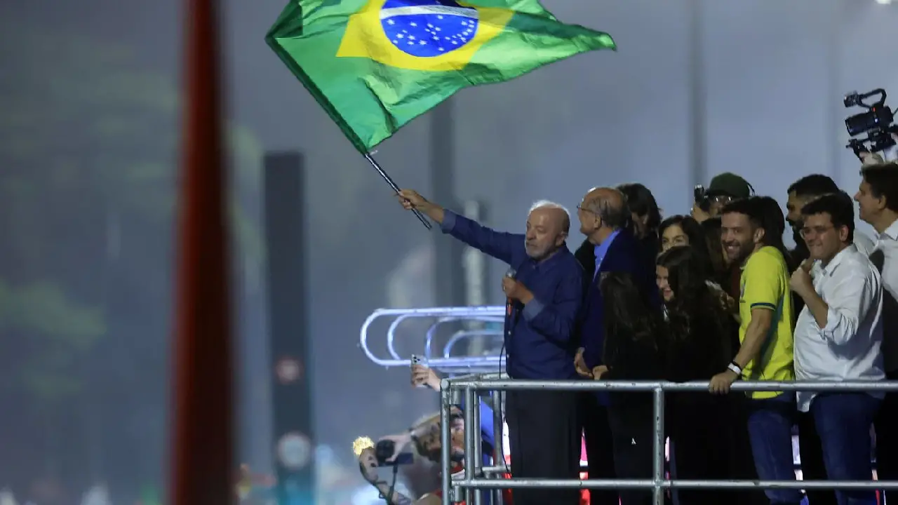 Líderes estrangeiros reconhecem vitória e parabenizam Lula