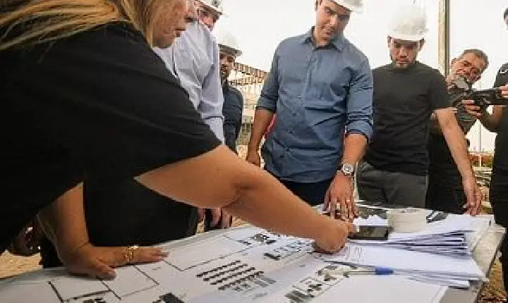 Lucas Ribeiro visita obras do Hospital de Trauma de Campina Grande e destaca importância das melhorias para a população