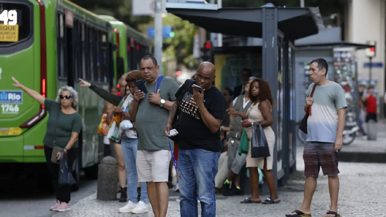Lula sanciona lei do Marco Legal do Transporte Público Coletivo