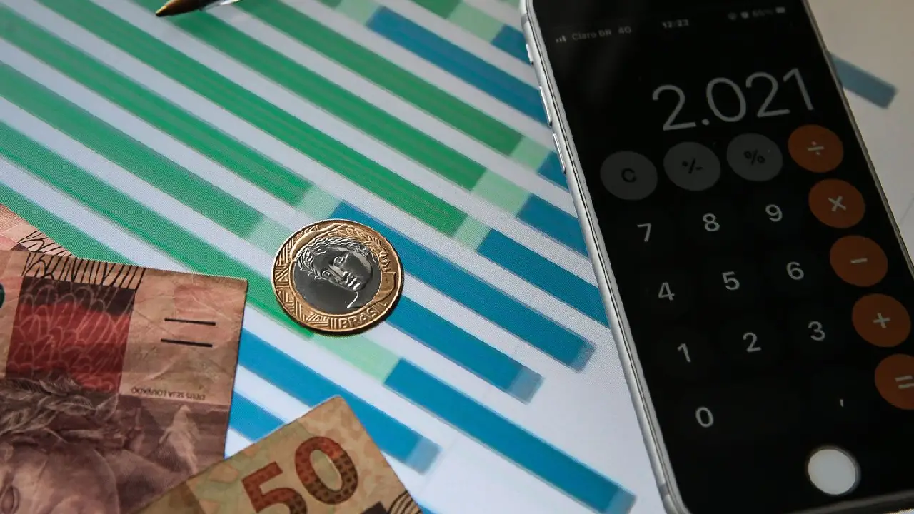 Mercado financeiro reduz projeção da inflação para 5,30%