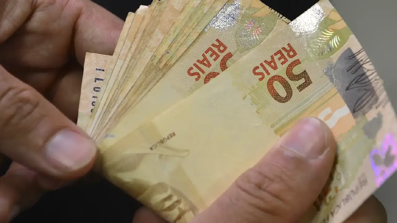 Ministério restringe tarifas e limita custo do crédito consignado