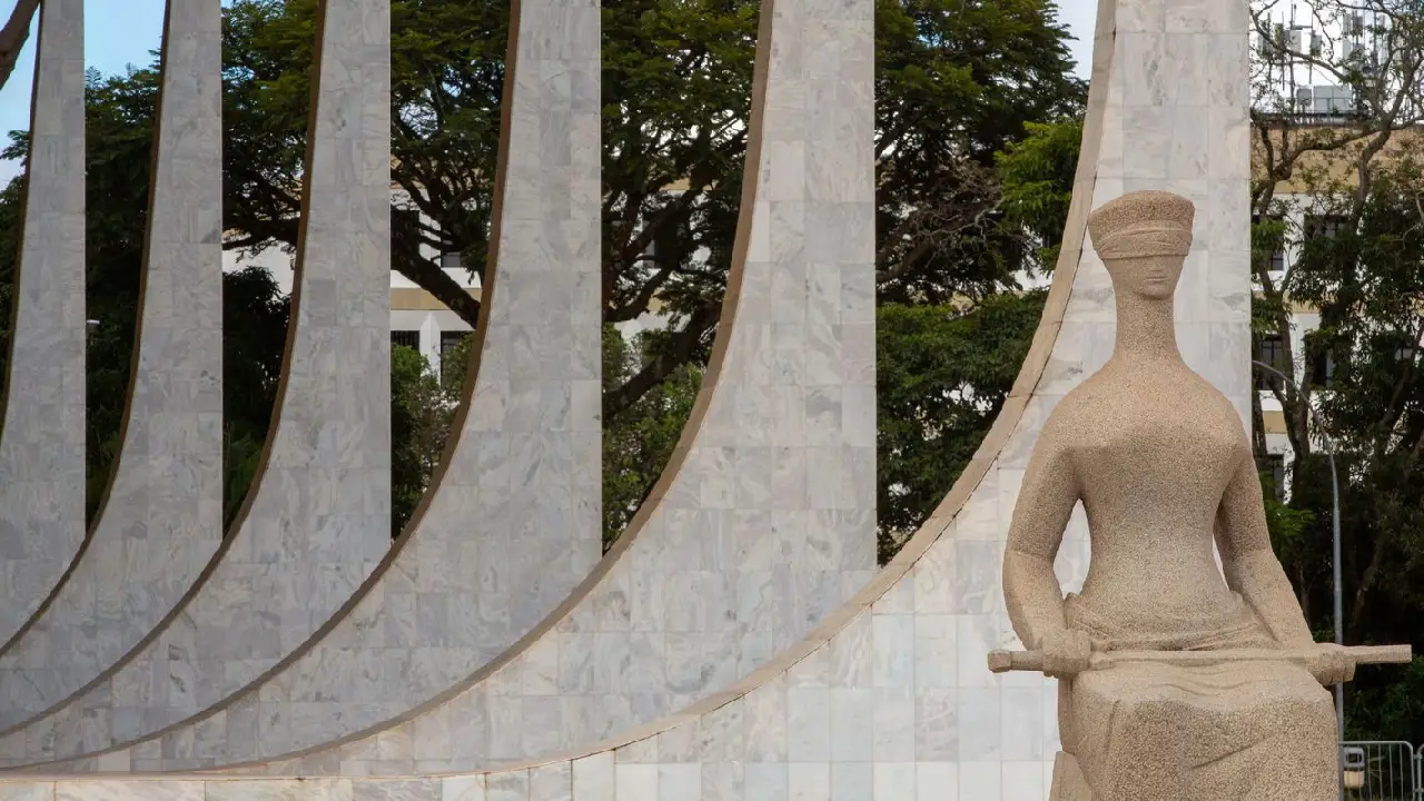 Moraes determina bloqueio de até R$ 6 bilhões do advogado Willer Tomaz