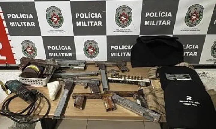 Operação Tiradentes fecha fábrica clandestina de armas que funcionava em comunidade da Capital