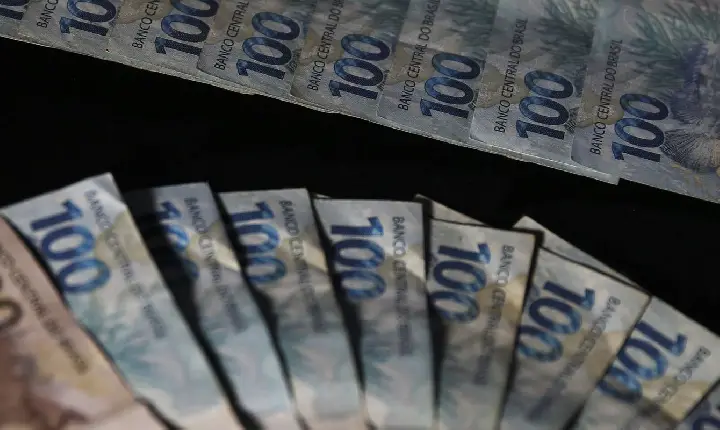 Orçamento de 2027 reserva R$ 44,8 bilhões para emendas impositivas