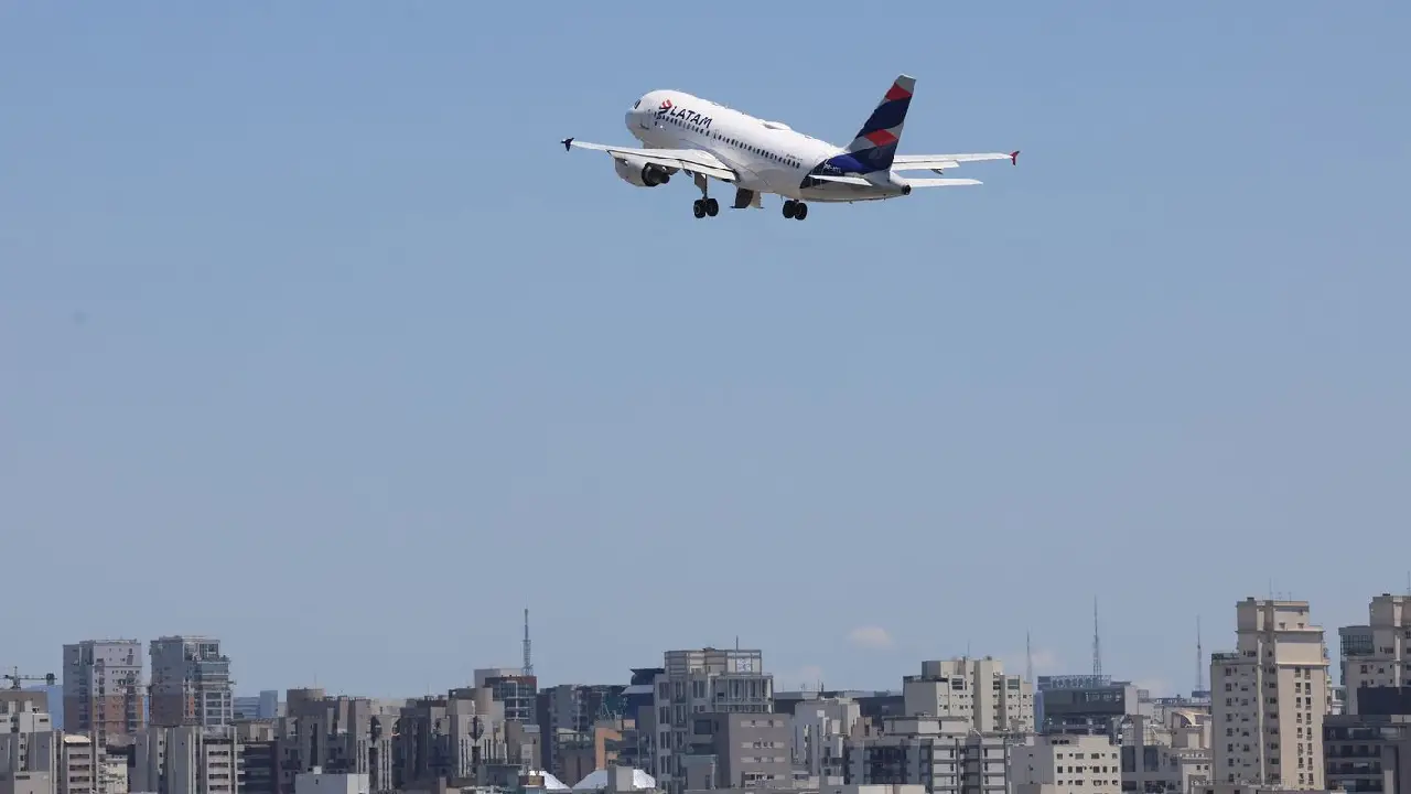 Petrobras reduz preço do querosene de aviação em 14,2% 