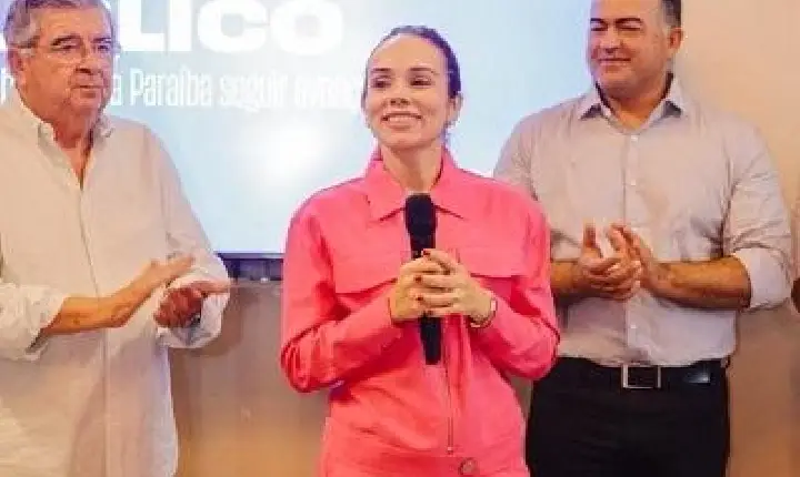 Primeira-dama Camila Mariz participa de café da manhã em homenagem ao Dia do Servidor Público