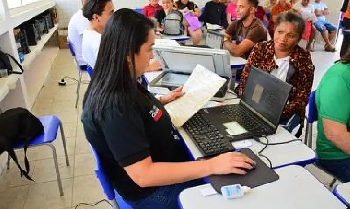 Programa Cidadão realiza ação itinerante com emissão de documentos para famílias atingidas pelas chuvas