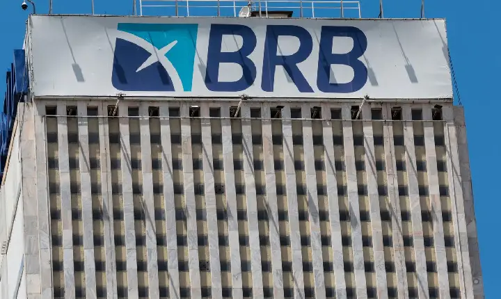 STF suspende julgamento sobre uso de imóveis públicos para salvar BRB