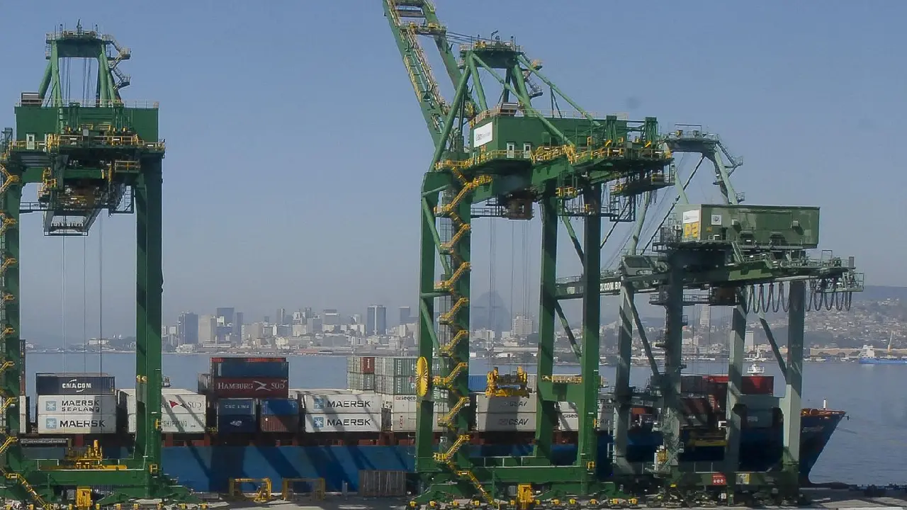 Tarifa dos EUA terá efeito limitado sobre etanol brasileiro