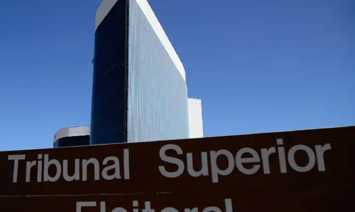 TSE determina remoção de vídeo que associa Lula ao PCC e ao CV