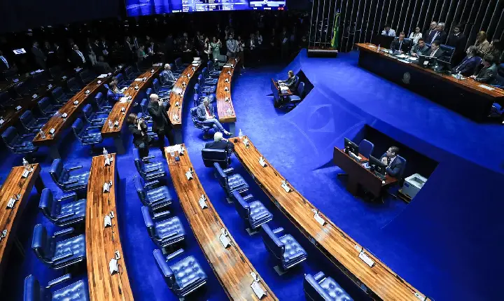 Votos para o Senado exigem atenção redobrada do eleitor