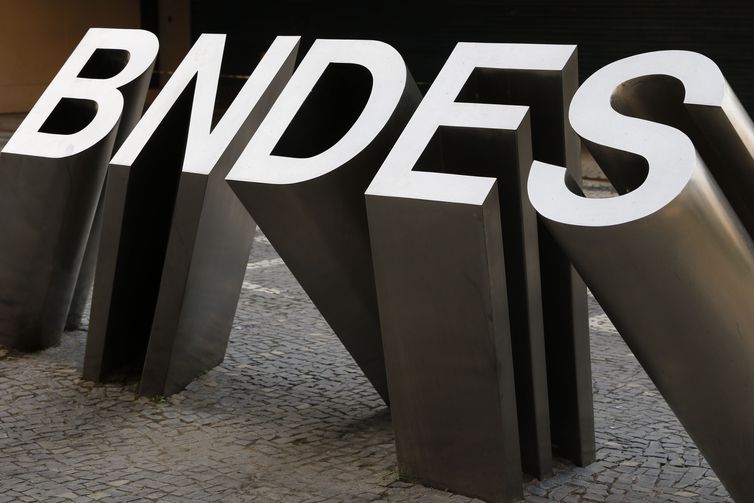 Caixa e BNDES anunciam parceria para projetos de concessões e PPP