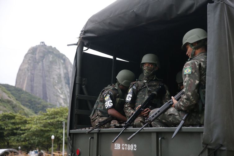 Forças armadas vão apoiar TSE na segurança das eleições