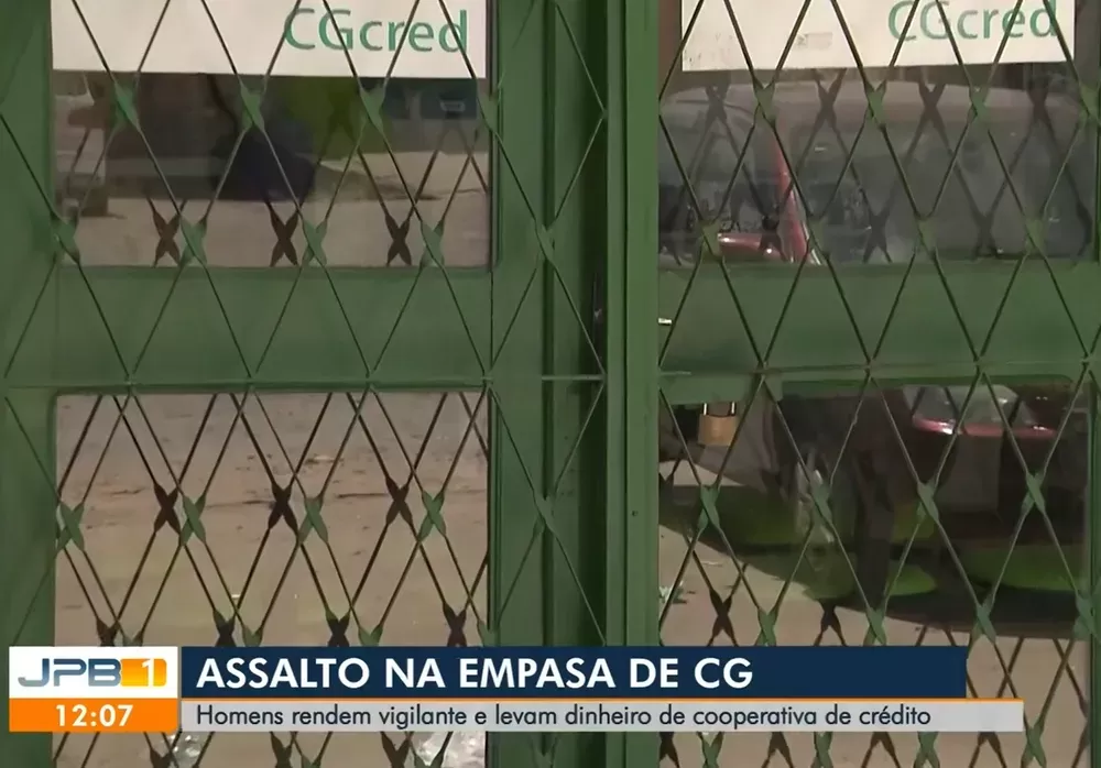 Homens armados assaltam cooperativa de crédito na Empasa, em Campina Grande