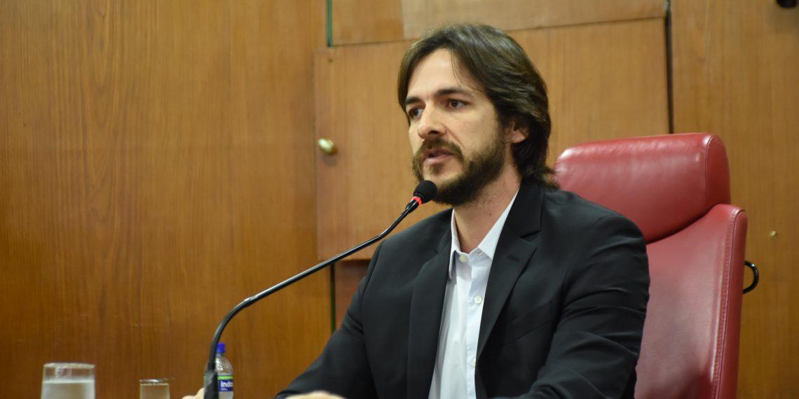 Pedro Cunha Lima responde a perguntas da população, de vereadores e da imprensa em sabatina na CMJP