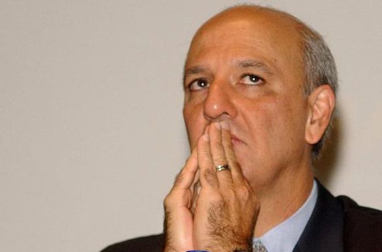 TSE barra candidatura a deputado federal do ex-governador Arruda 