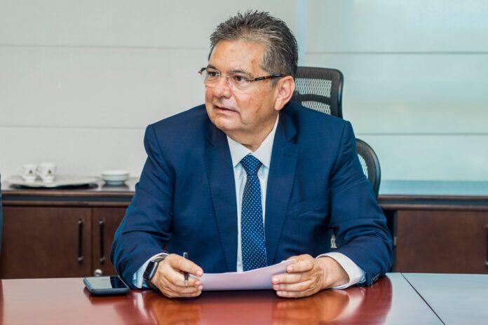 Adriano Galdino foi o deputado estadual mais votado na Paraíba