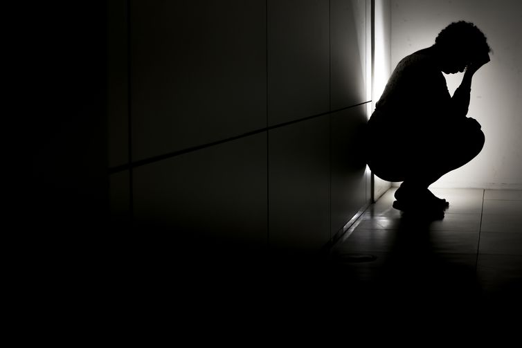 Alcoolismo: associação faz acolhimento de mulheres dependentes