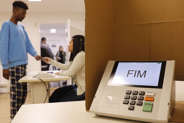 TRE-RJ espera não ter longas filas neste segundo turno