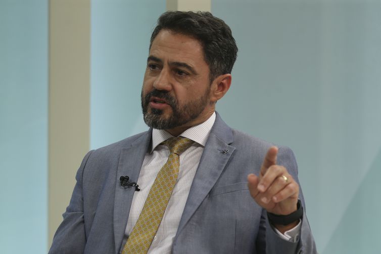 Brasil e Reino Unido assinam acordo para evitar bitributação