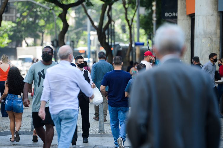 Covid-19: Brasil registra 13.501 casos e 26 mortes em 24 horas