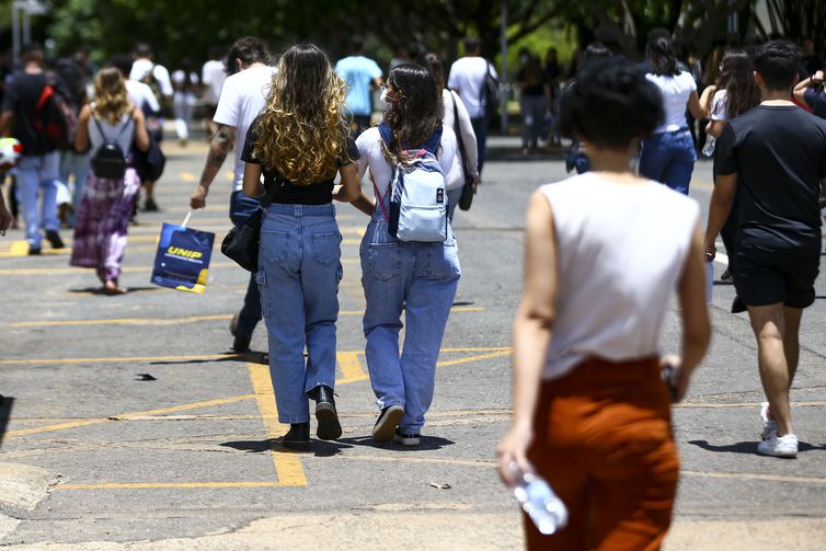 Professores dão dicas para segundo dia de prova do Enem