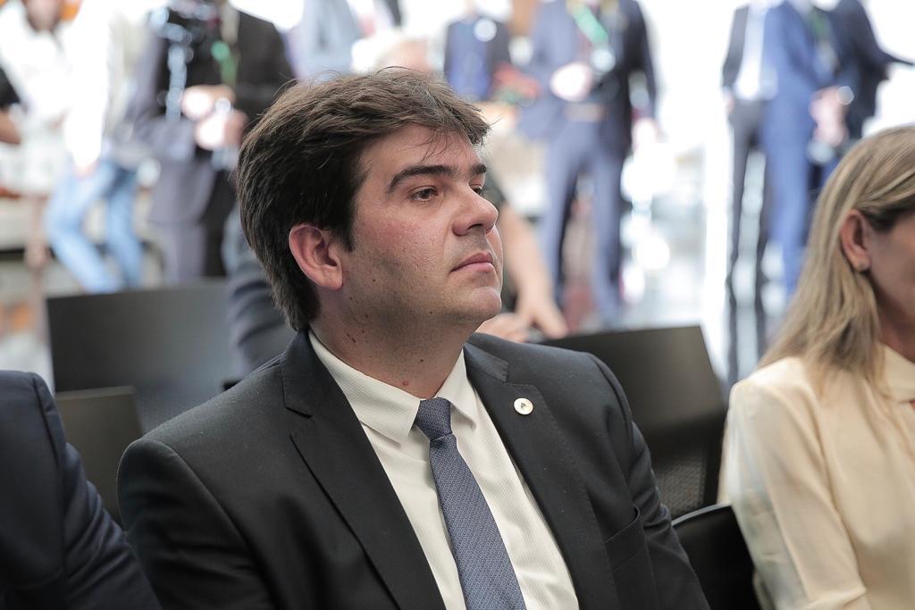 Eduardo Carneiro desiste de candidatura à presidência da ALPB