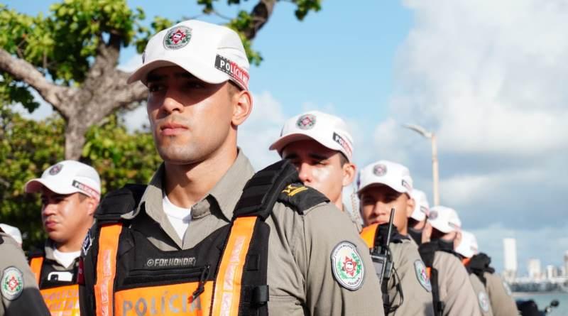 OPERAÇÃO VERÃO: Mais de 20 suspeitos são presos pela PM; armas, drogas e submetralhadora foram apreendidas