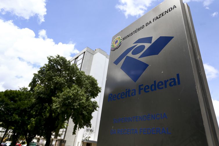 Receita atualiza regras de controle de entrada e saída de dinheiro