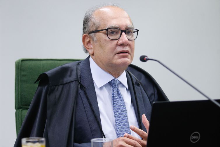 Recursos para  Bolsa Família podem ficar fora do teto de gastos