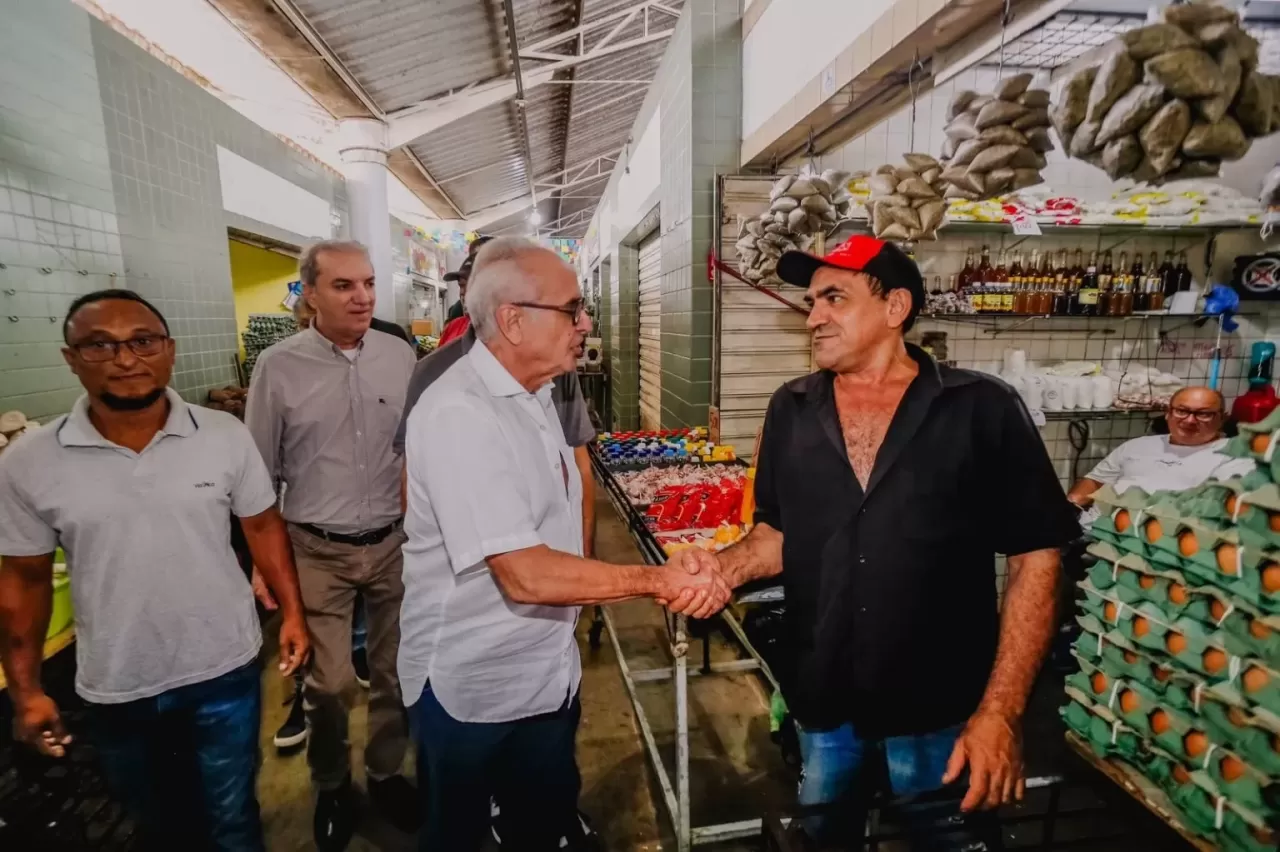 Cícero Lucena autoriza reforma do Mercado Público de Cruz das Armas