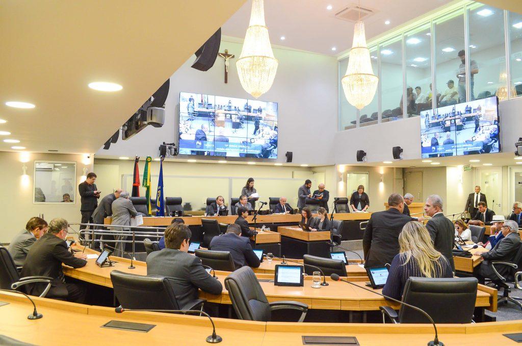 Deputados não reeleitos se despedem da Assembleia Legislativa da Paraíba