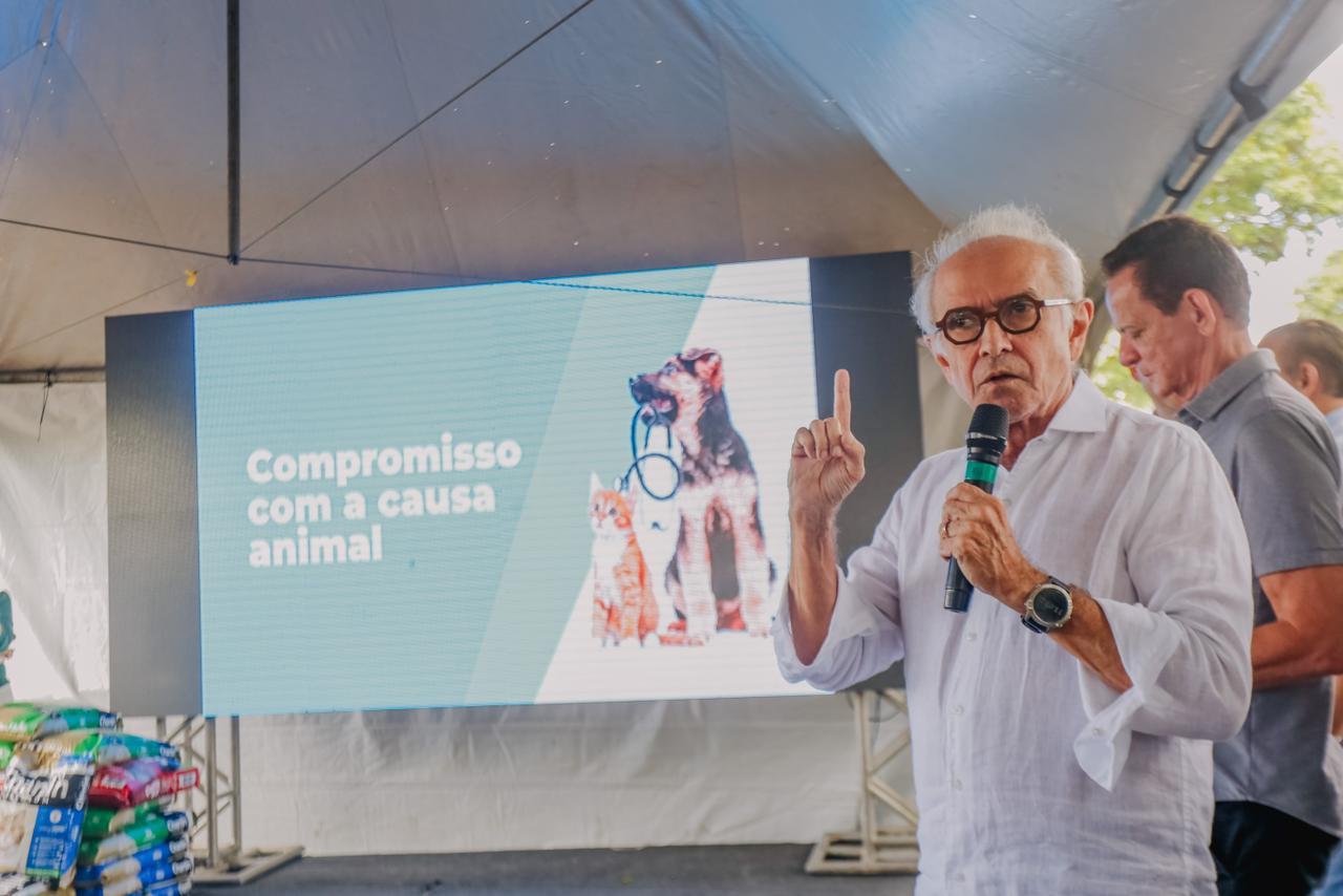 Prefeito de João Pessoa assina contrato da Clínica Pet Municipal e anuncia ações de cuidado aos animais
