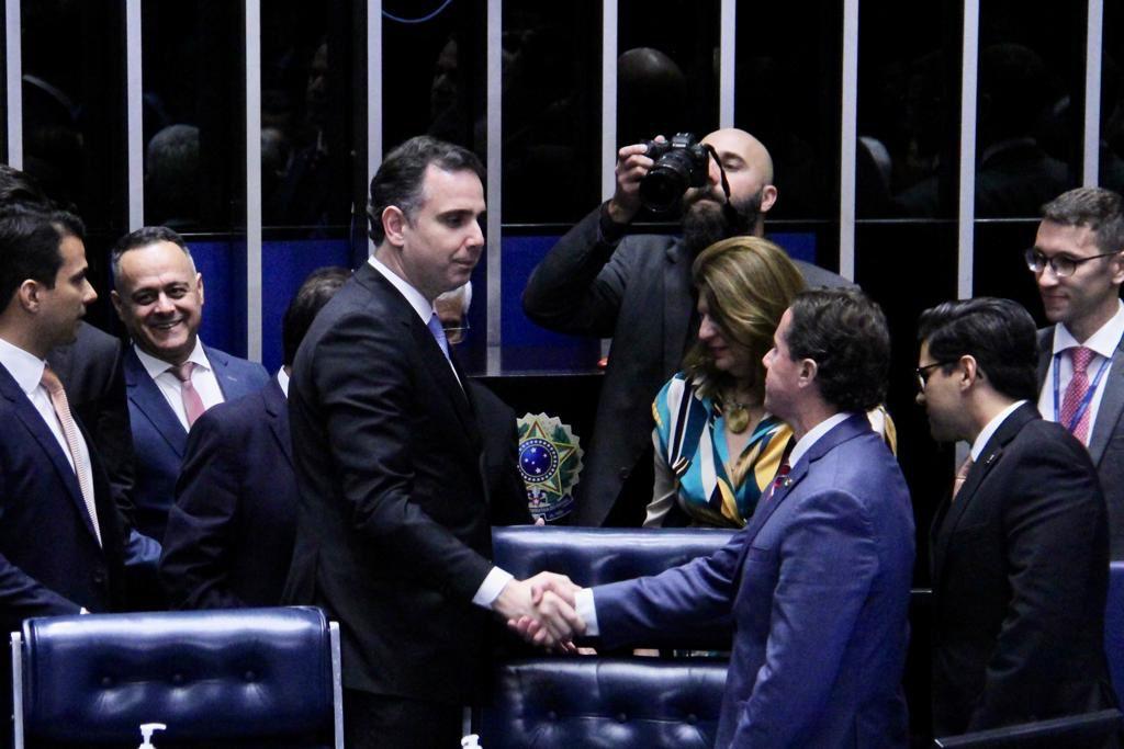Veneziano preside sessão que reelegeu Rodrigo Pacheco presidente do Senado: “vitória da harmonia entre os poderes e pacificação do País”