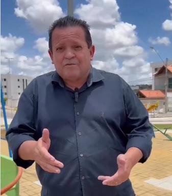 Vereador denuncia que não há brinquedos adaptados para crianças com deficiência nos Parques e Praças de CG