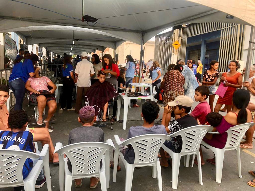 CAMPINA BEM CUIDADA: Semas realizou cerca de 900 atendimentos durante a semana em que o programa foi levado ao bairro do Mutirão